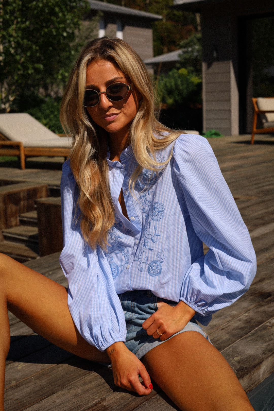 Yvette bleue - Blouse brodée